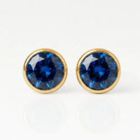 gold-birthstone-sapphire-rgb Nina Birthstone Blue Zircon Altın Kaplama 316L Çelik Kulak Delme Küpesi
