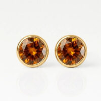 Nina Birthstone Topaz Altın Kaplama 316L Çelik Kulak Delme Küpesi