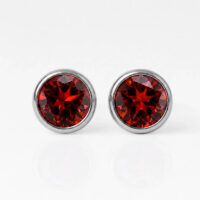 white-birthstone-garnet-rgb Nina Birthstone Garnet 316L Çelik Kulak Delme Küpesi