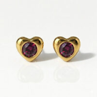 gold-heartlite-garnet.jpg Nina Heartlite Garnet Altın Kaplama 316L Çelik Kulak Delme Küpesi