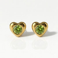 gold-heartlite-peridot.jpg Nina Heartlite Peridot Altın Kaplama 316L Çelik Kulak Delme Küpesi