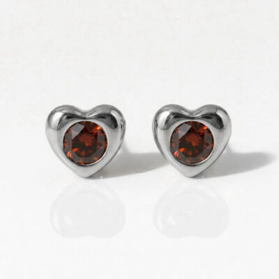 Nina Heartlite Garnet Cerrahi Çelik 316L Çelik Kulak Delme Küpesi