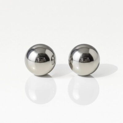white-shape-ball-moon.jpg Nina Shape Ball Cerrahi Çelik 316L Çelik Kulak Delme Küpesi
