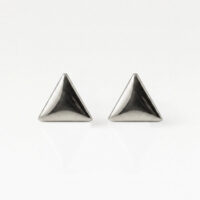 white-shape-triange-1.jpg Nina Shape Triangle Cerrahi Çelik 316L Çelik Kulak Delme Küpesi